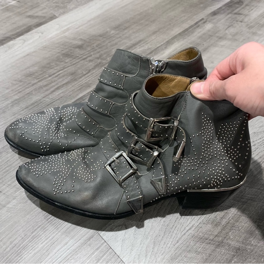 Chloé Susanna Short Boot in Grey / Silver Studs Size 38 1/2 - Picture 4 of 11